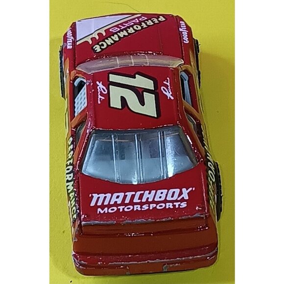 Matchbox Chevy Lumina 12 (yel) Motorsport 1/64 mb21d-55 - Picture 2 of 6